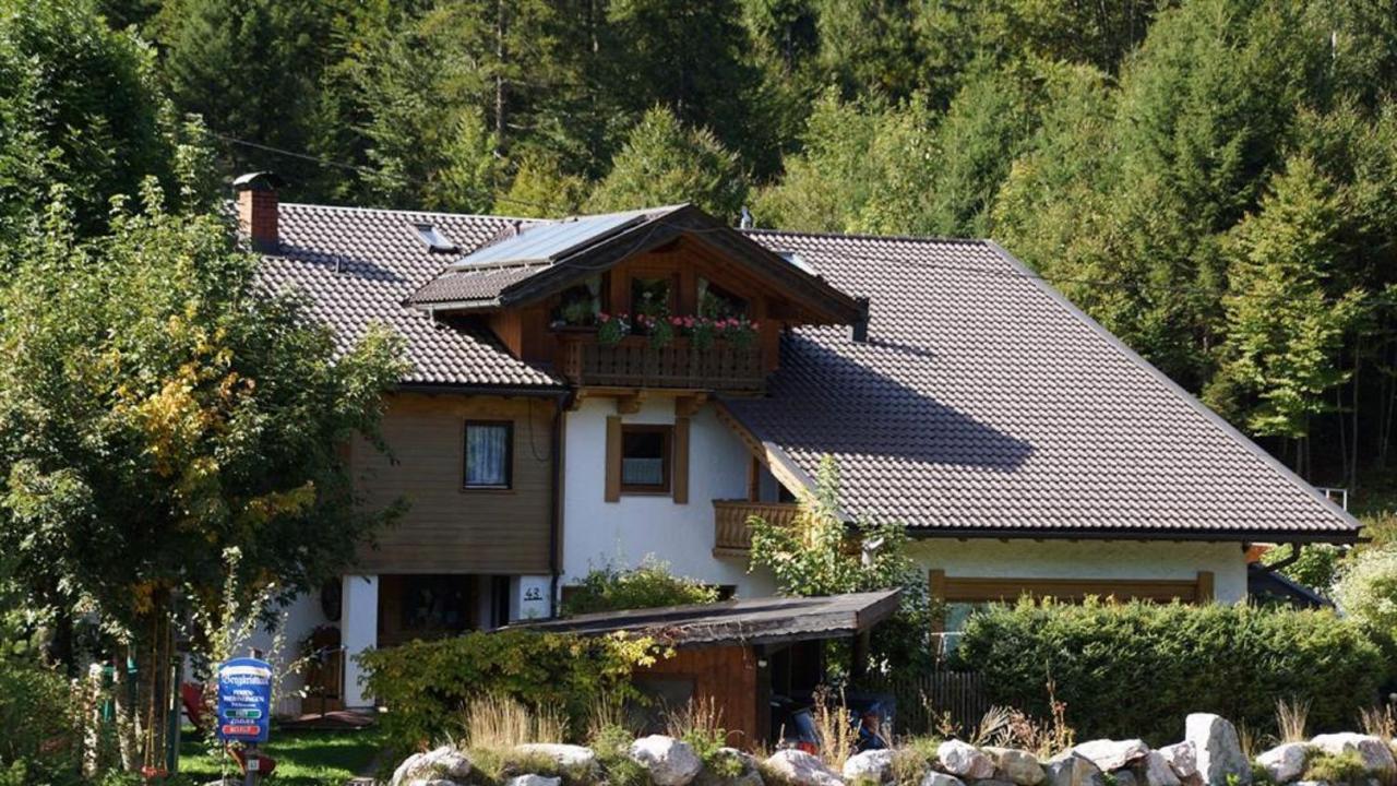 Gaestehaus Bergkristall Вальгау Экстерьер фото